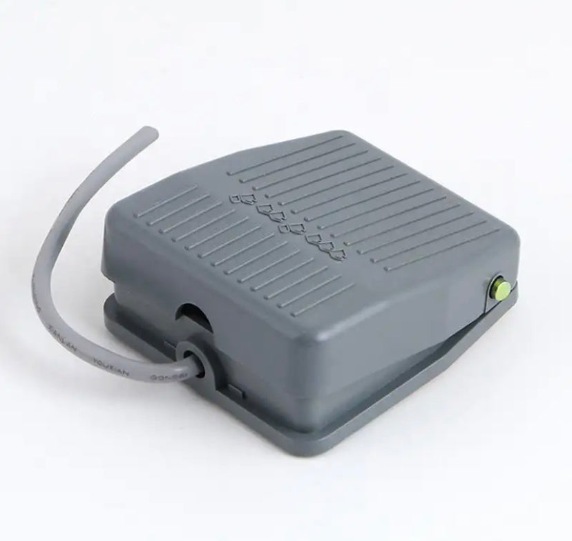 High-quality Footswitch TFS-201 New Electric Power Foot Pedal Nonslip Momentary Control Switch 220V 380V Pedal Controller