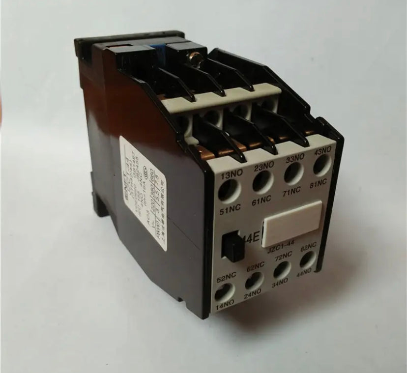 3TH82 22-0XMO magnet Contactor 4NC 4NO 220VAC coil