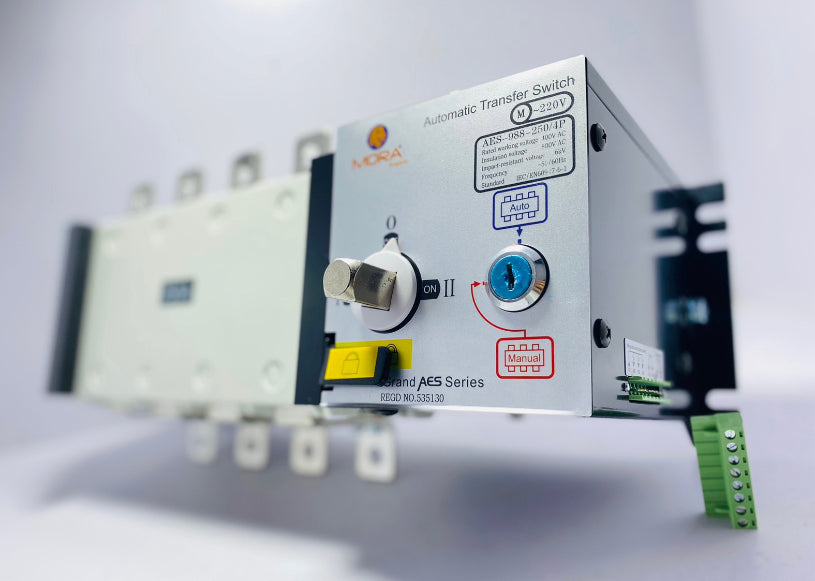 4P 250A ATS PC Class Automatic Transfer Switch Electrical Selector Switches AC 400V Auto or Manual 2 input 1 output