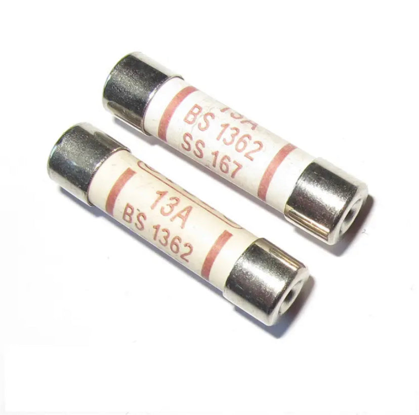 10PCS Domestic Fuses BS1362 6*25mm Filling Sand Riot Ceramic Fuse UK Standard 3A/10A/13A Cartridge Fuse Pipe for Household Applicance