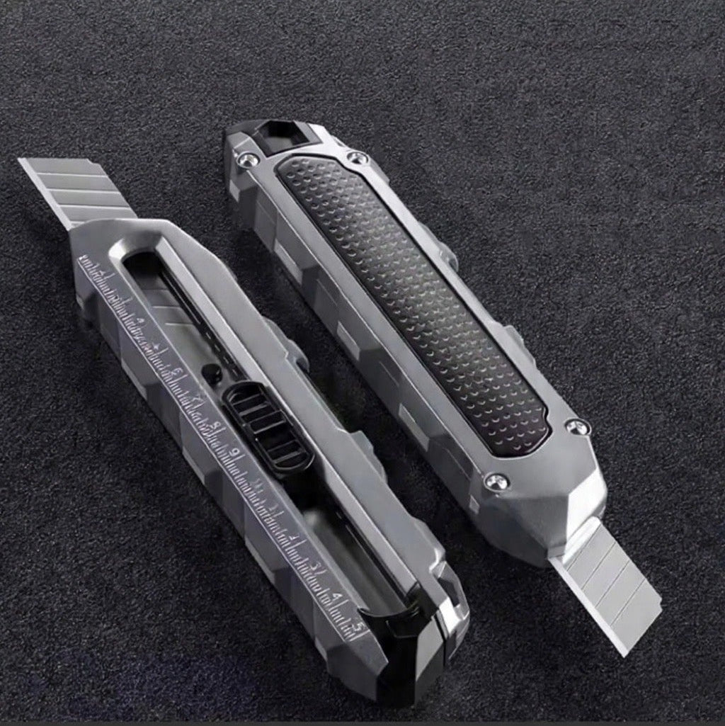 Multifunctional Utility Knife with Ruler and Level High Quality Cutting Tool Heavy-Duty All Steel Thickened Wallpaper Knife
